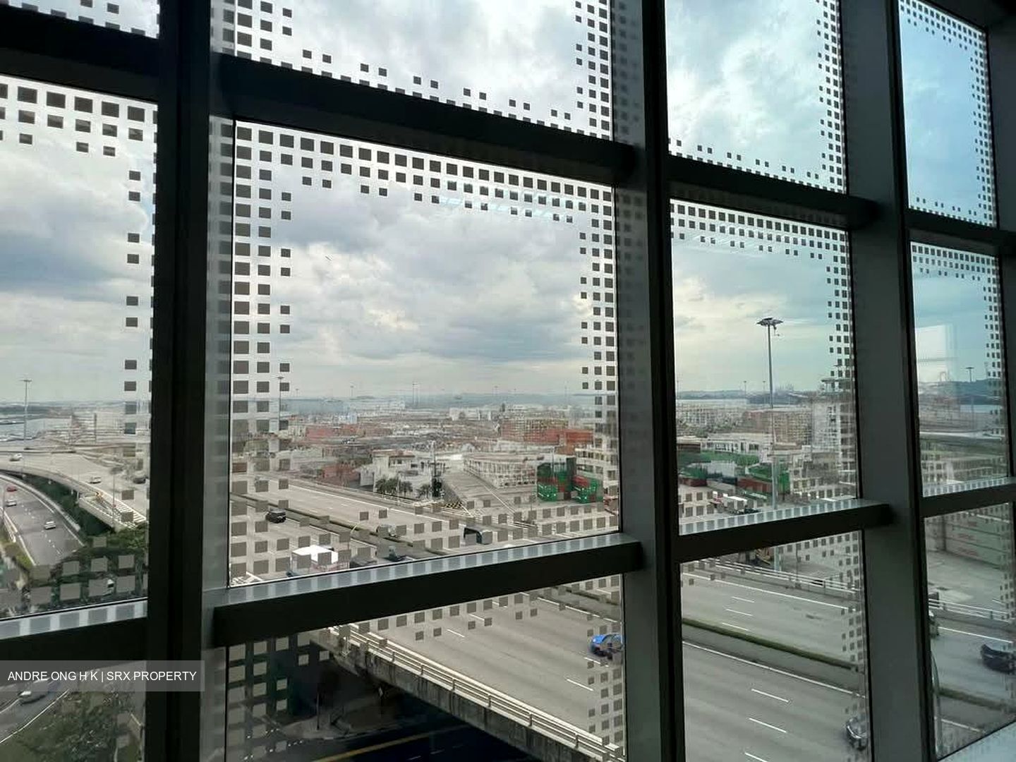 Lippo Centre (D2), Office #558396821